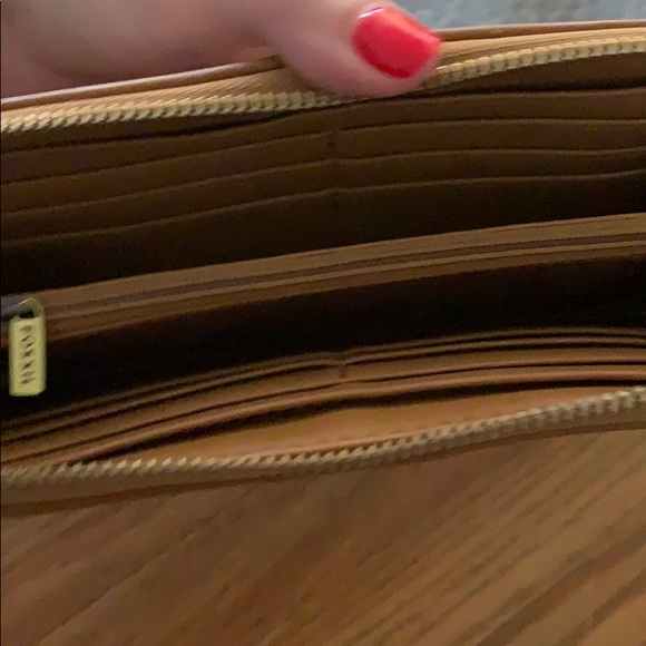 Brown Fossil bag with matching print white wallet - Picture 8 of 8